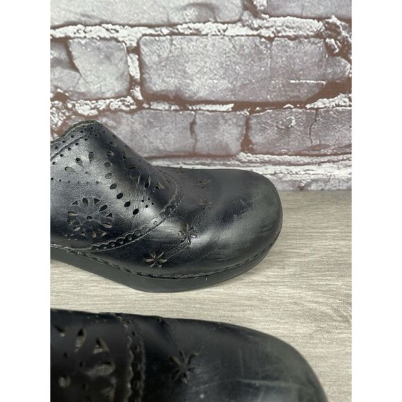 Dansko Shyanne Black Leather Floral Cut Mules Clogs Shoes Women Sz 40EU/9.5M US - Picture 12 of 16